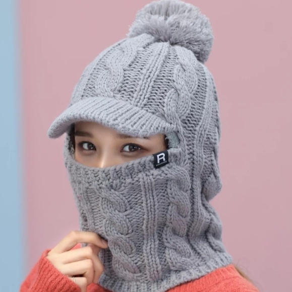 ❄Today's Arrival❄Winter knitbeanie cap Gray PomPom - Picture 2 of 7